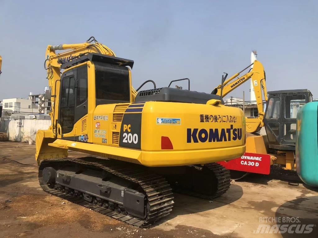Komatsu PC200-8 Гусеничные экскаваторы