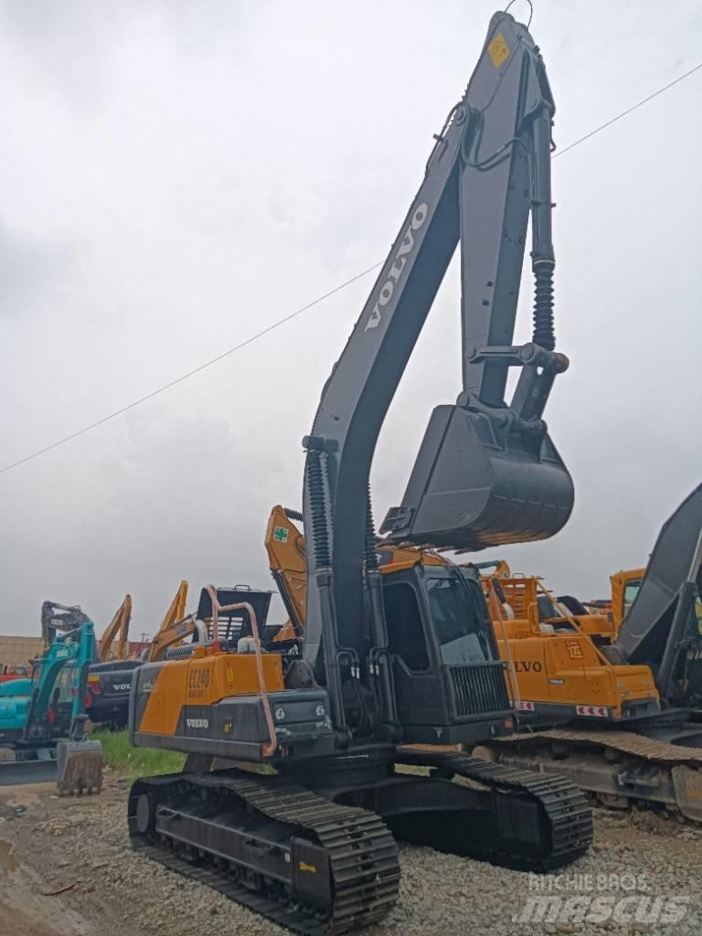 Volvo EC 240 Гусеничные экскаваторы