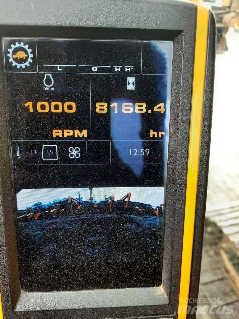 JCB JS 220 N LC Гусеничные экскаваторы