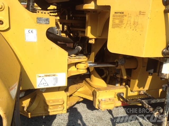 CAT 966G II Фронтальные погрузчики
