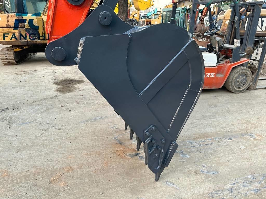 Doosan DX 225 LC Гусеничные экскаваторы