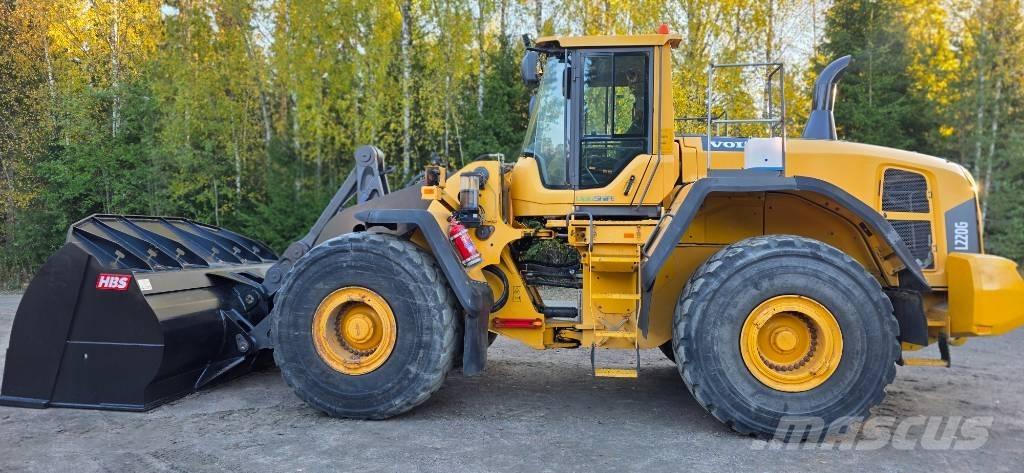 Volvo L 220 G Фронтальные погрузчики