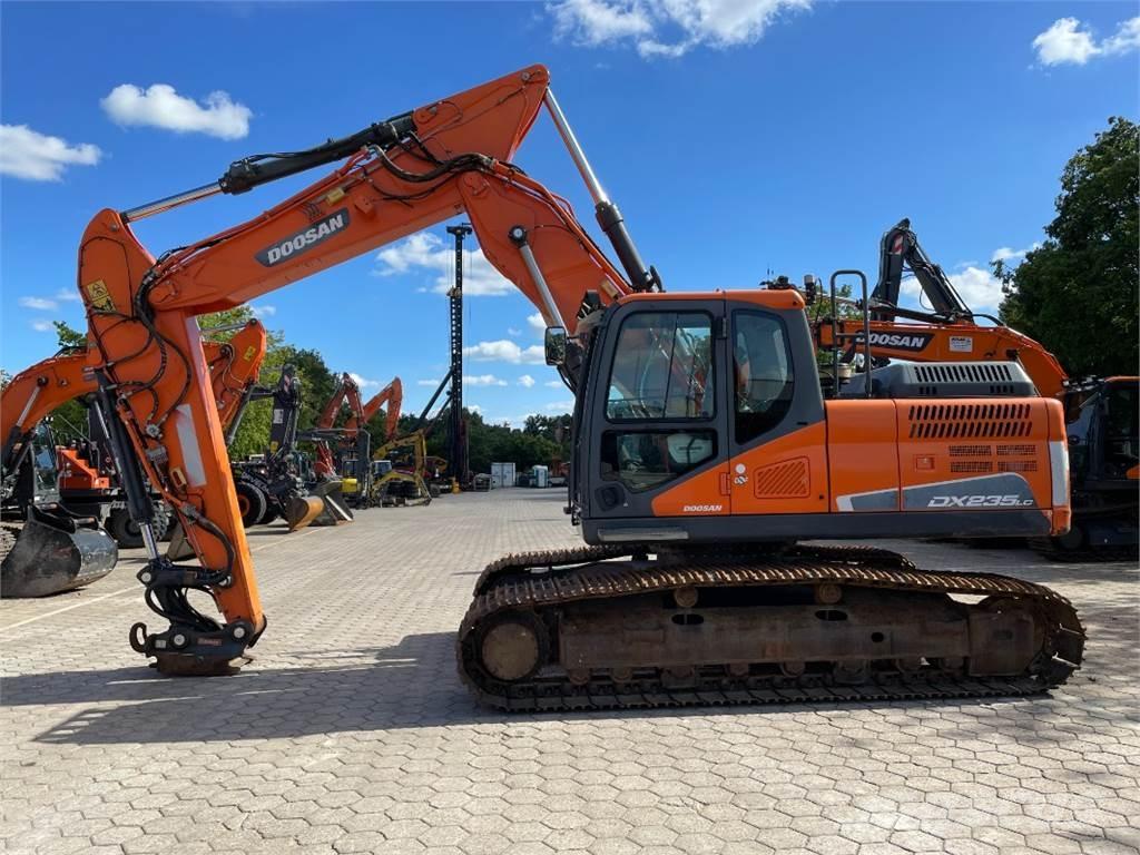 Doosan DX235LC-5 Гусеничные экскаваторы