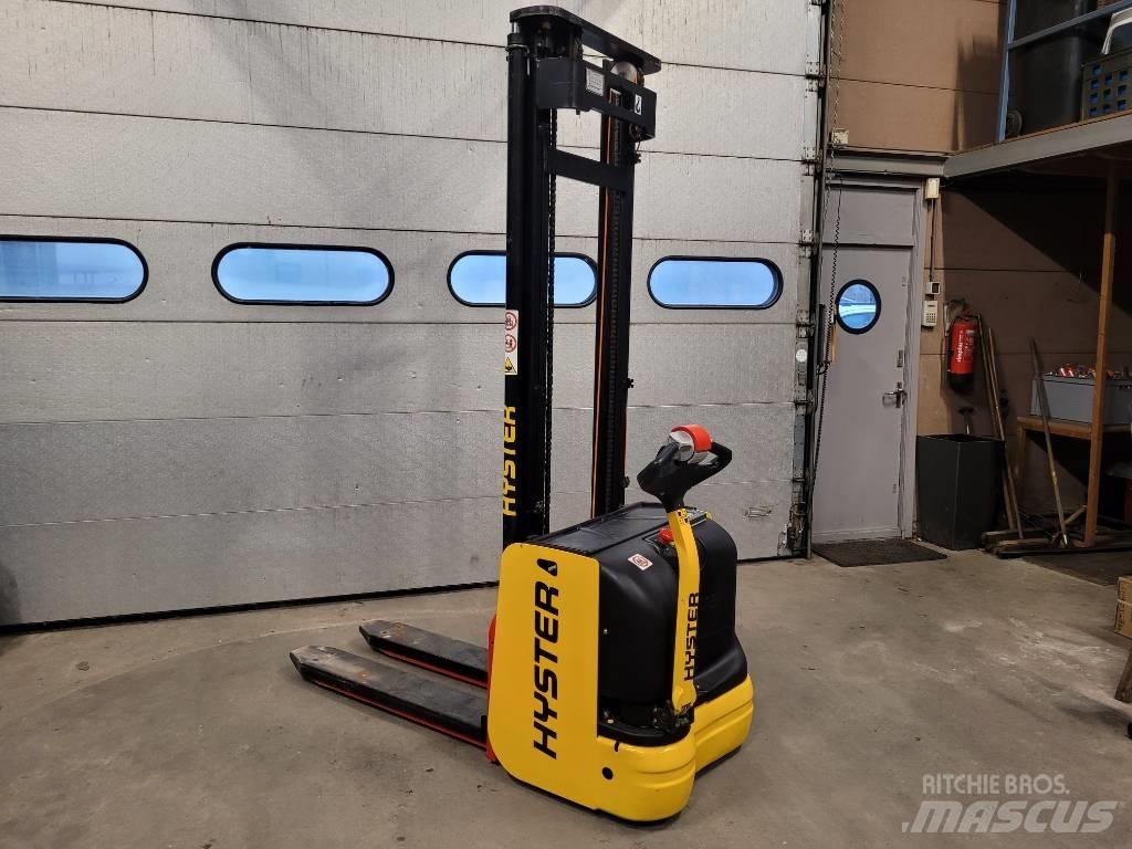 Hyster S 1.6 Ручные штабелёры с электроподъёмом