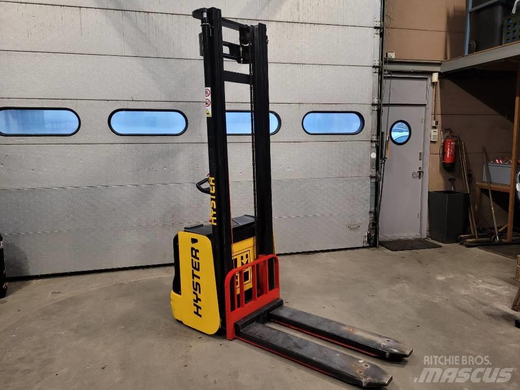Hyster S 1.6 Ручные штабелёры с электроподъёмом