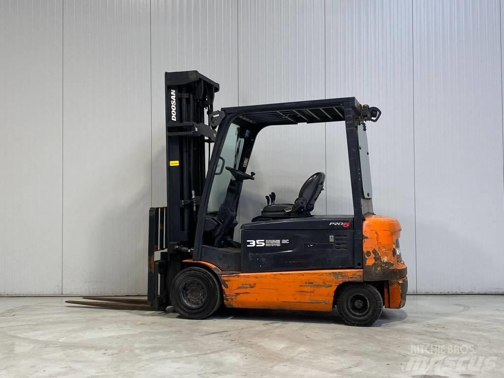 Doosan B35X-5 Электропогрузчики