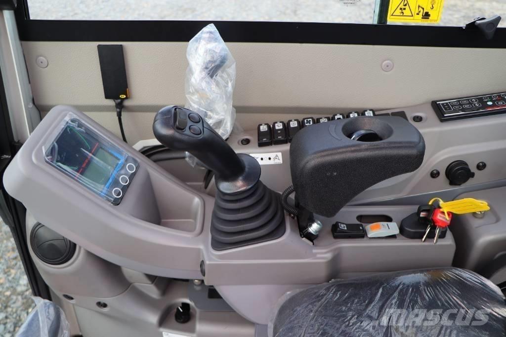 Takeuchi TB325R Мини-экскаваторы