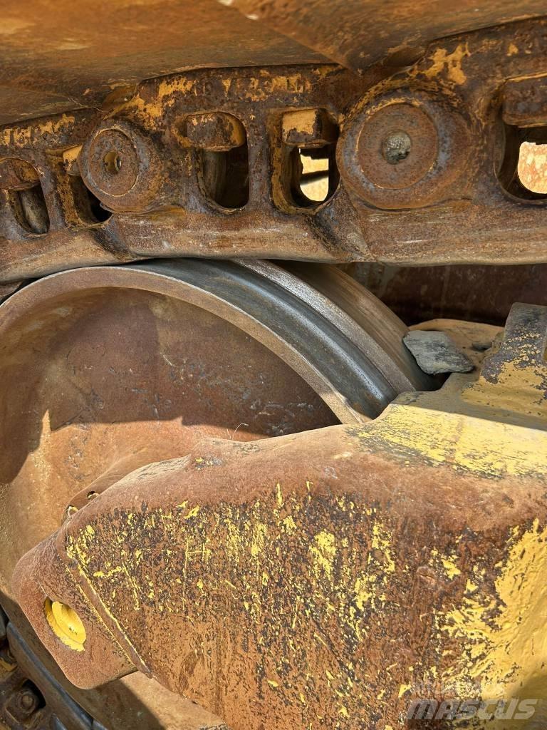 CAT D 7 R (Leica GPS) Гусеничные бульдозеры