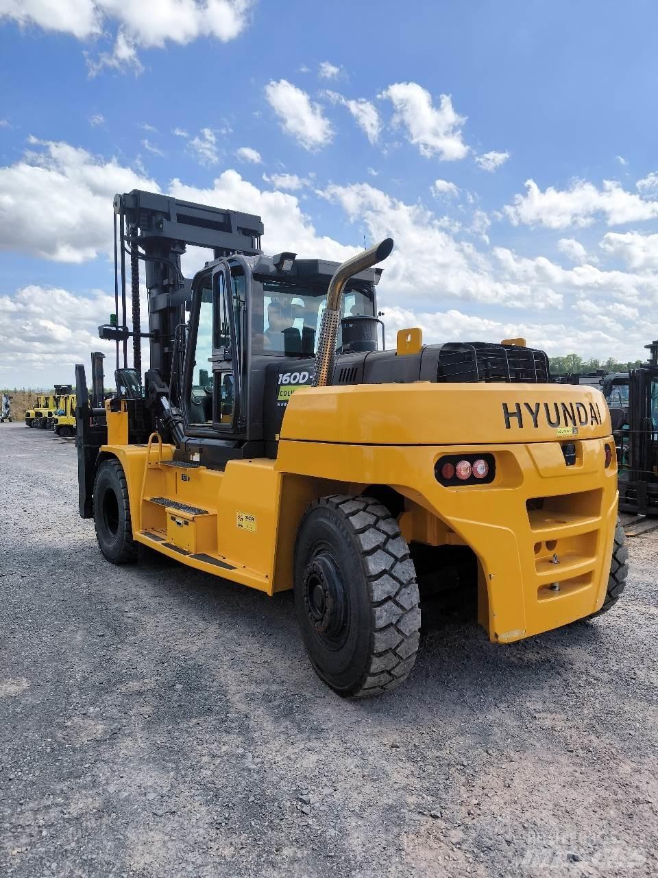 Hyundai 160D-9L Прицепные вилочные погрузчики