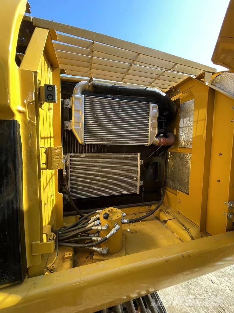 CAT 320 C Гусеничные экскаваторы