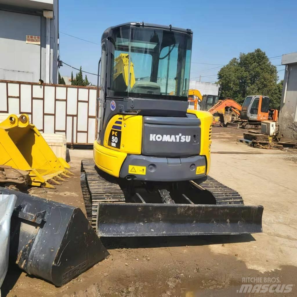 Komatsu PC50 Гусеничные экскаваторы