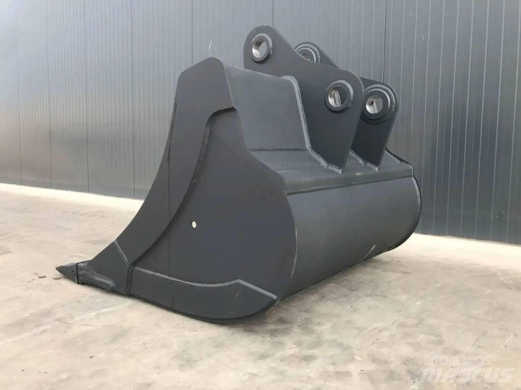 Komatsu PC228 Ковши