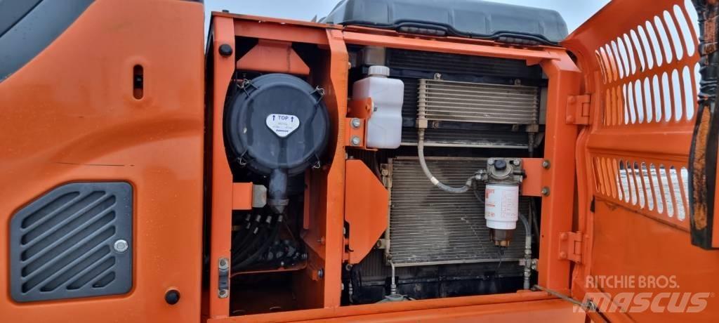 Doosan DX 140 LC-3 Гусеничные экскаваторы