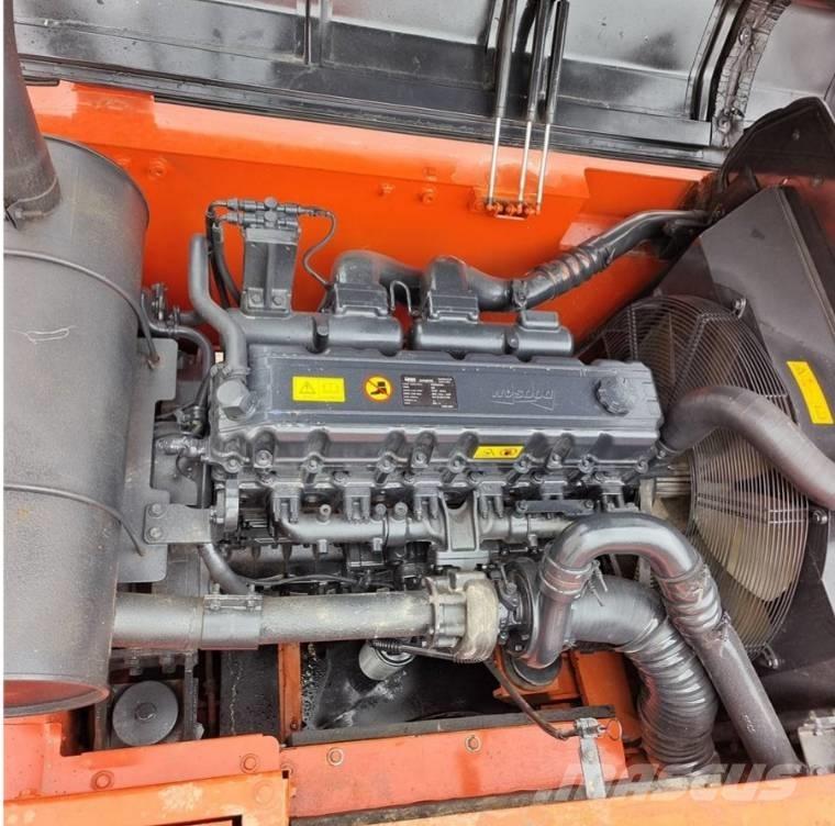 Doosan DX 340 LC Гусеничные экскаваторы