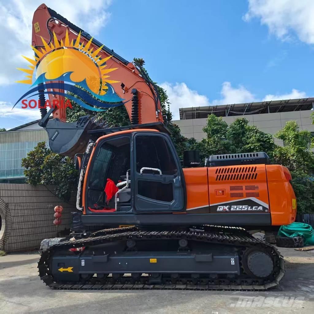 Doosan DX 225 LCA Гусеничные экскаваторы