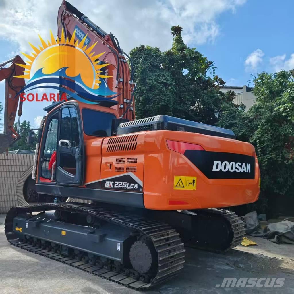 Doosan DX 225 LCA Гусеничные экскаваторы