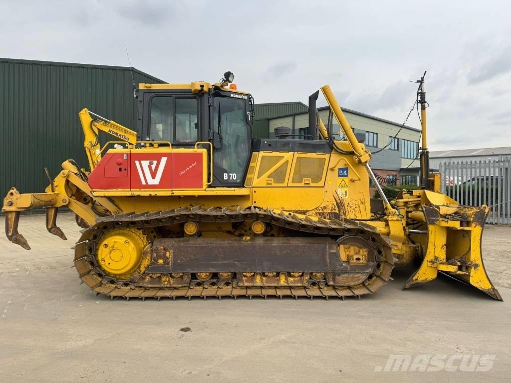 Komatsu D 65 PX-18 Гусеничные бульдозеры