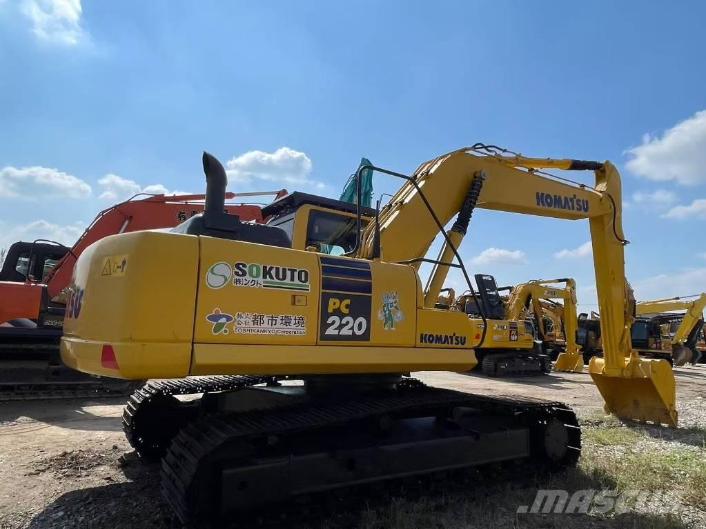 Komatsu PC 220 Гусеничные экскаваторы