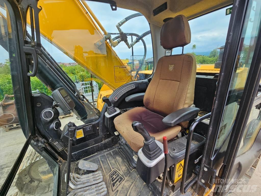 JCB 235 HD Гусеничные экскаваторы