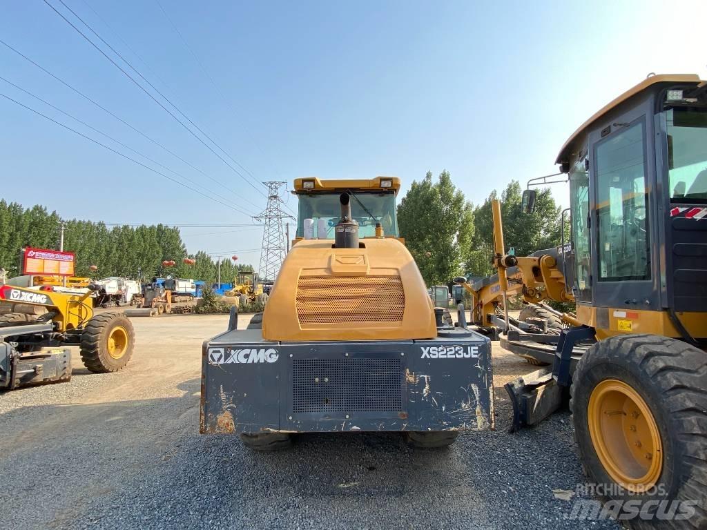 XCMG SX233JE Грунтовые катки