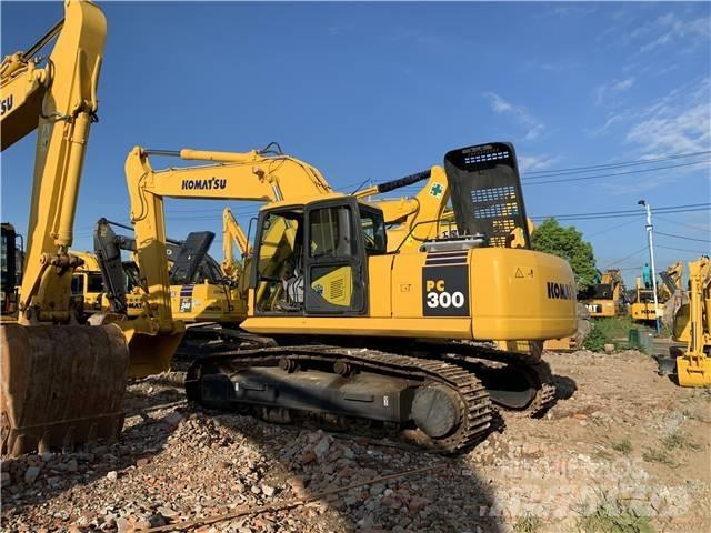 Komatsu PC300-7 Гусеничные экскаваторы
