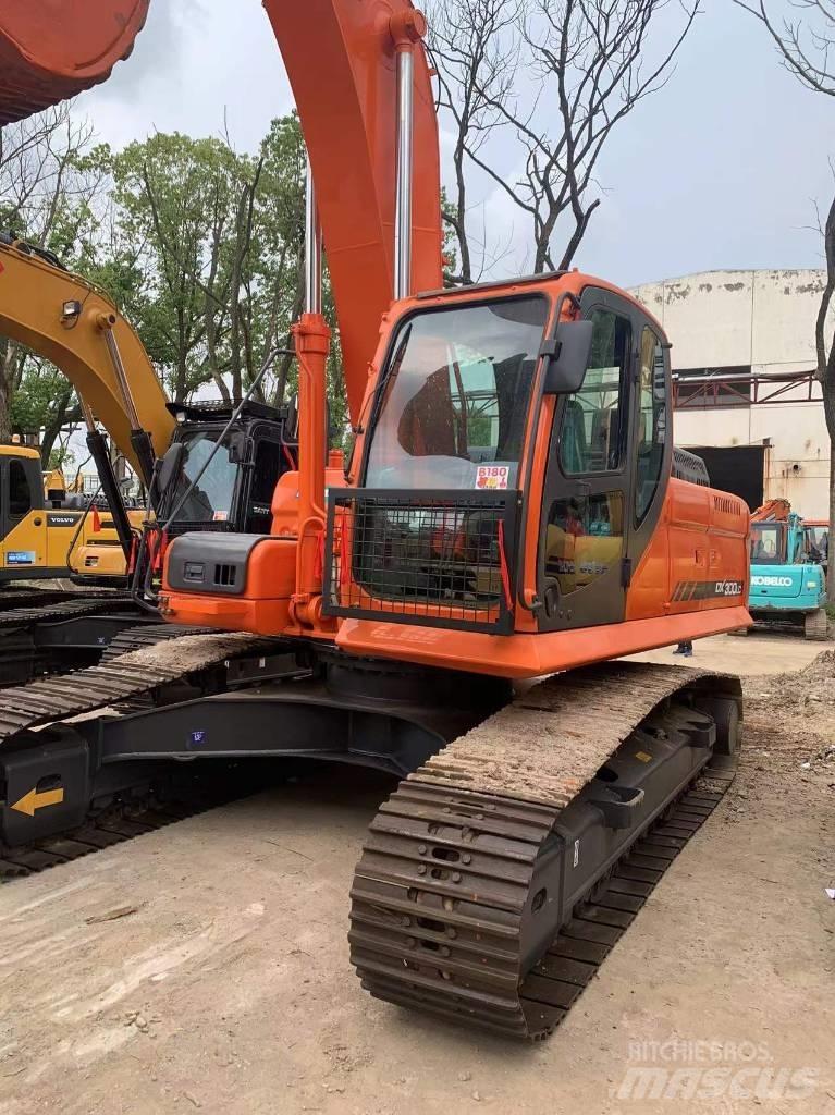 Doosan dx300 Гусеничные экскаваторы