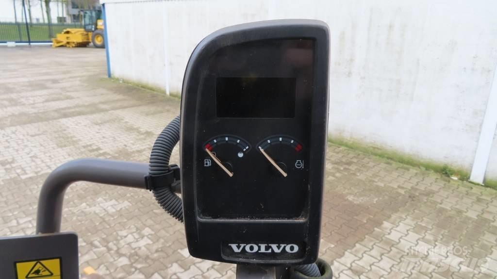 Volvo SD 45 B Грунтовые катки