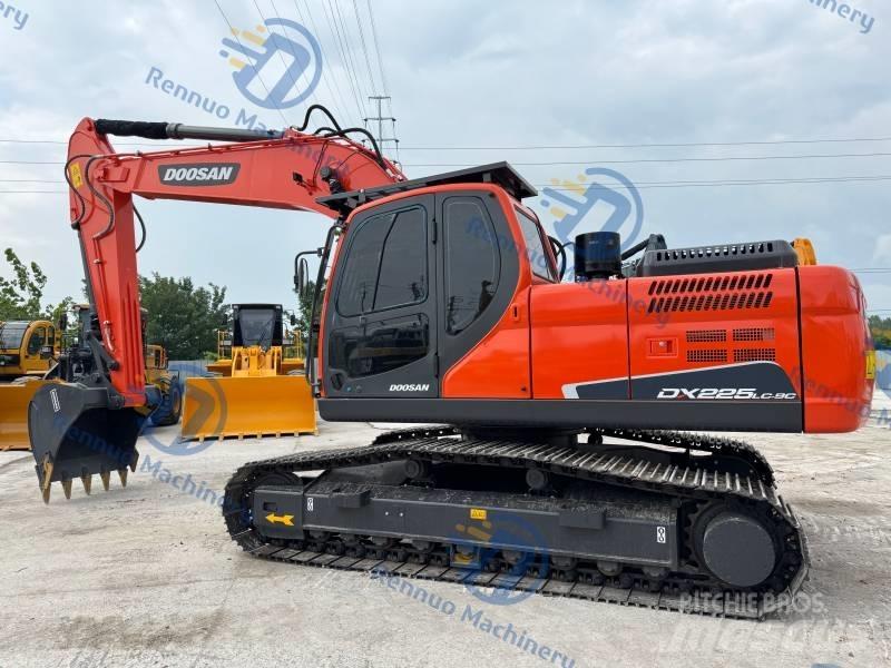 Doosan DX 225 LC-9C Гусеничные экскаваторы