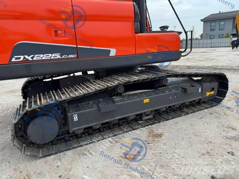 Doosan DX 225 LC-9C Гусеничные экскаваторы