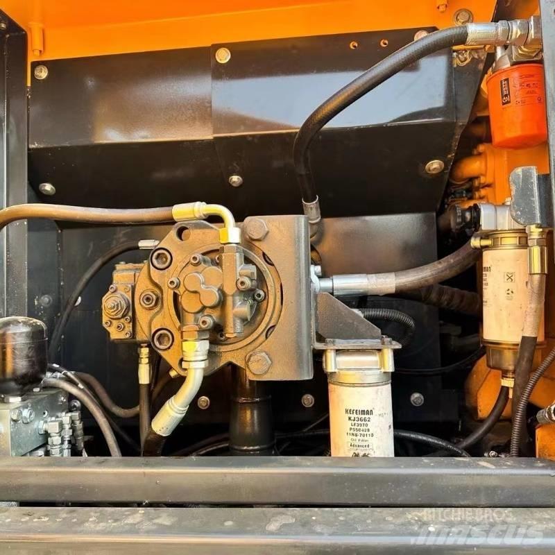 Hyundai R225 Гусеничные экскаваторы