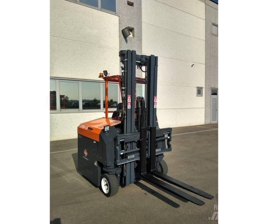 Combilift C3000CBE Узкопроходные штабелёры