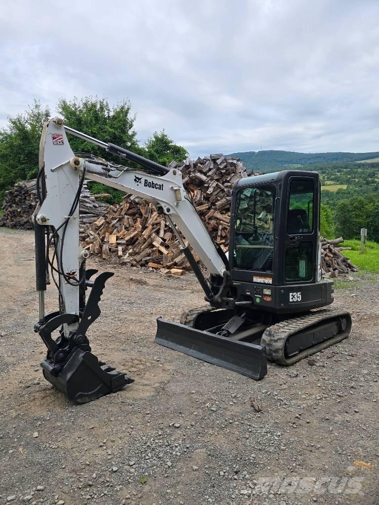 Bobcat E 35 Мини-экскаваторы