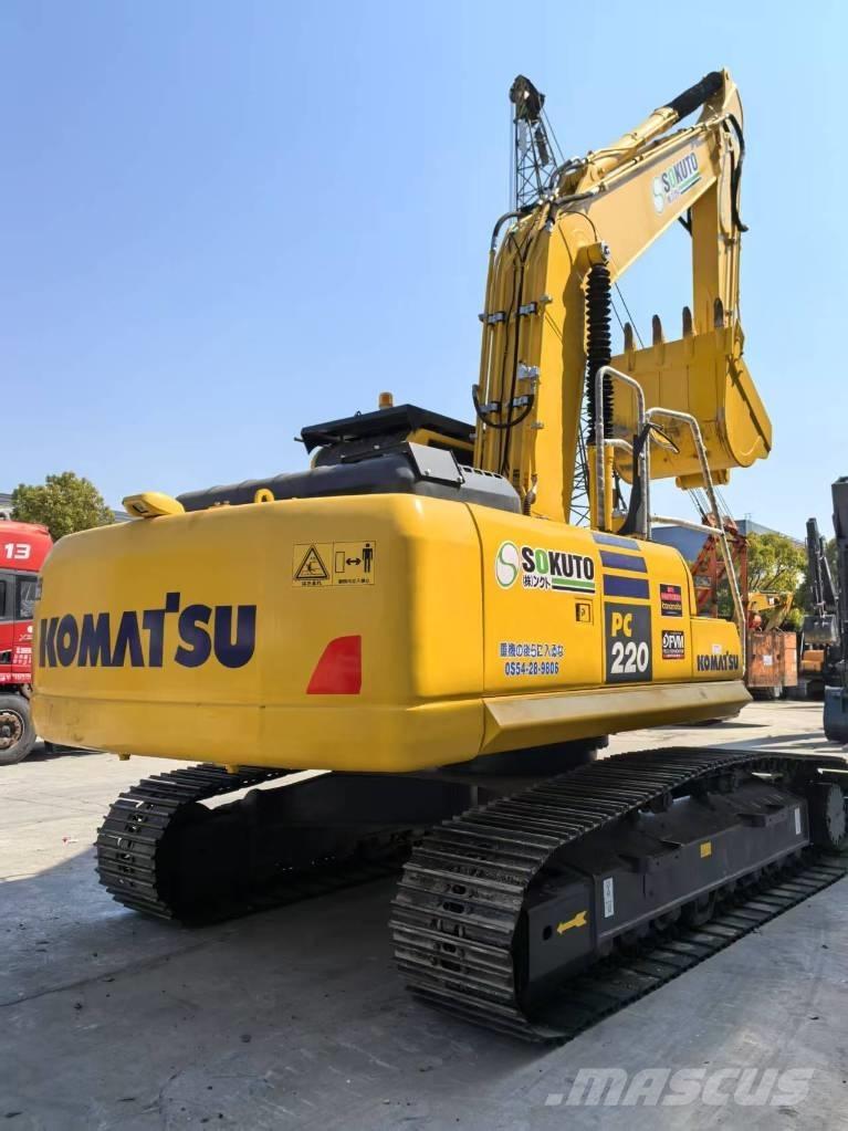 Komatsu PC 220-8 Гусеничные экскаваторы