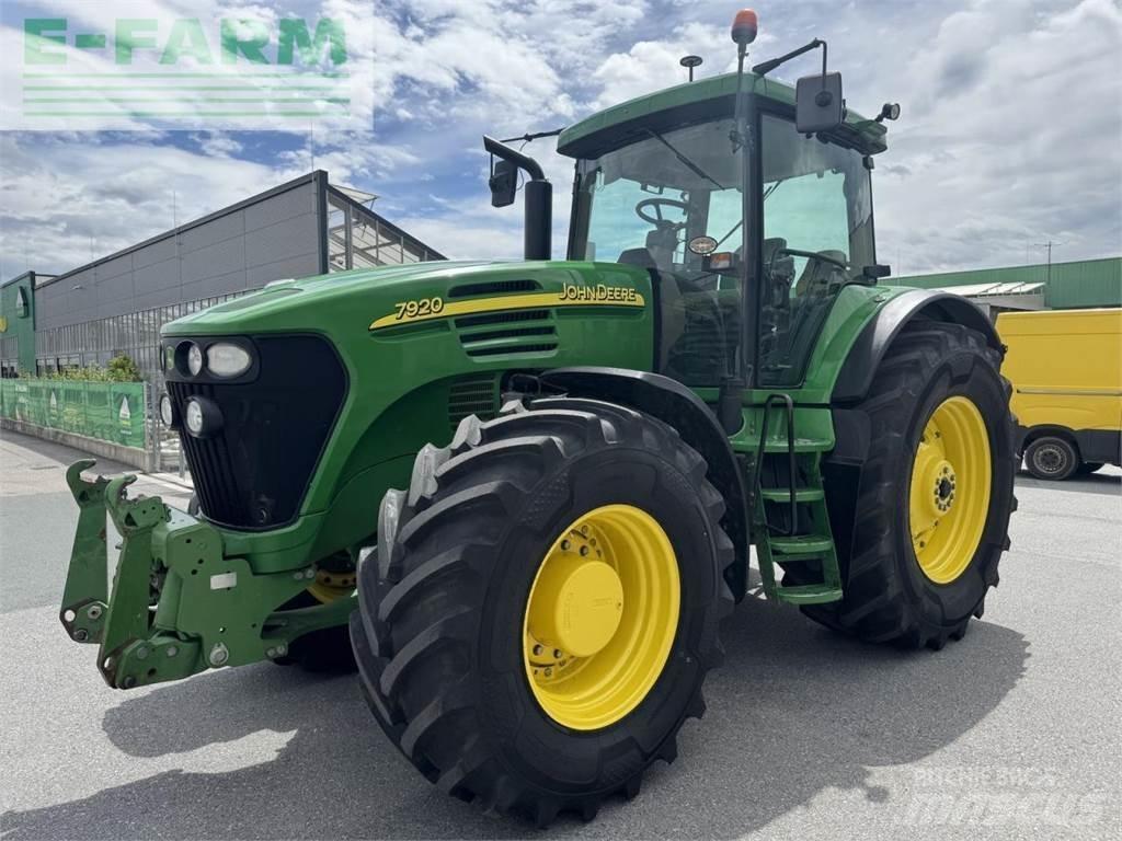 John Deere 7920 Трактора