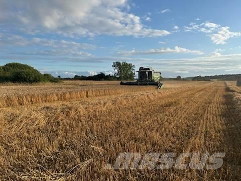 Fendt 6335 C Зерноуборочные комбайны