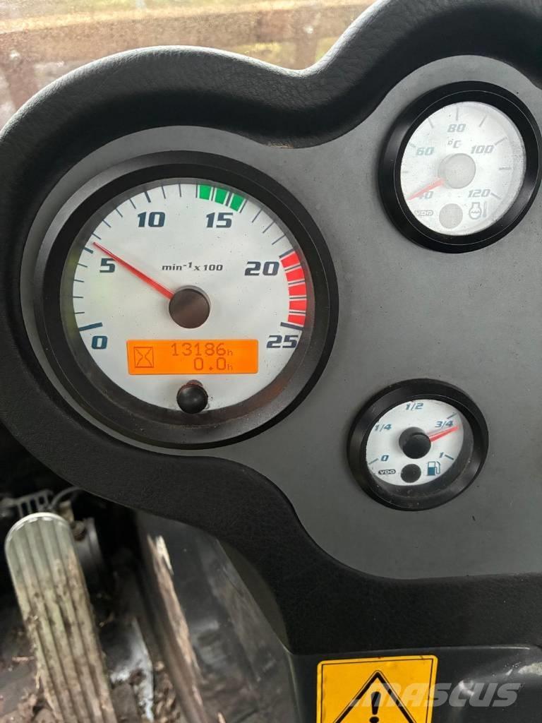  Pisten bully 600 Коммунальные мини-погрузчики