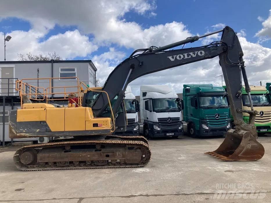 Volvo EC 220 DL Гусеничные экскаваторы