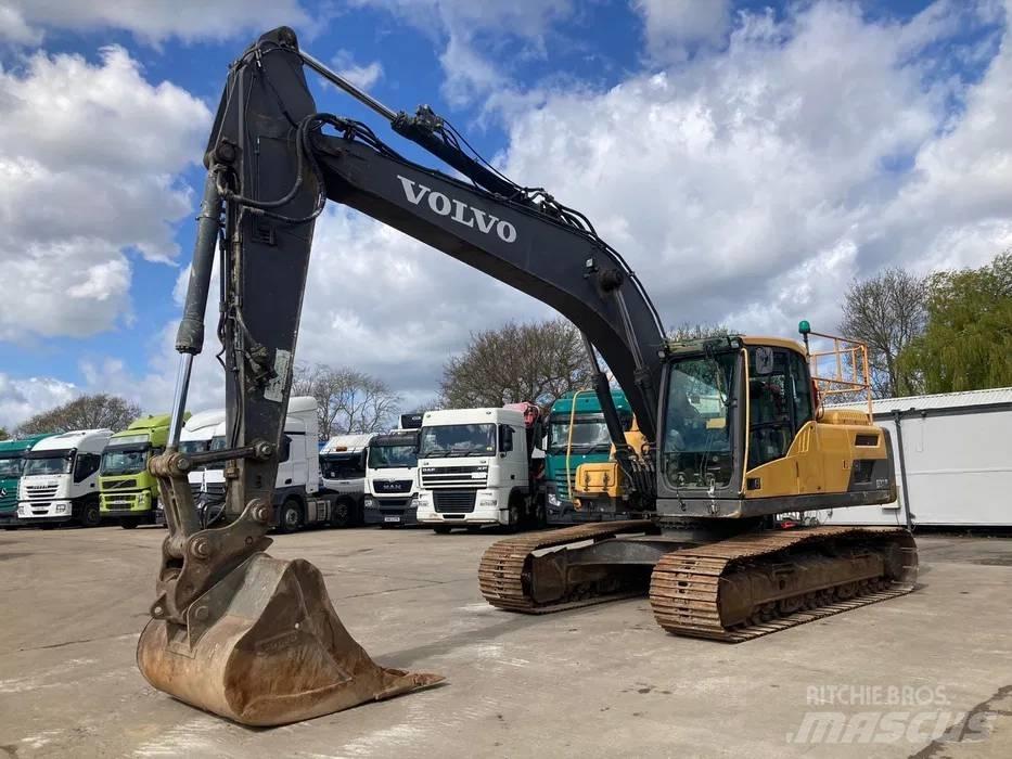 Volvo EC 220 DL Гусеничные экскаваторы