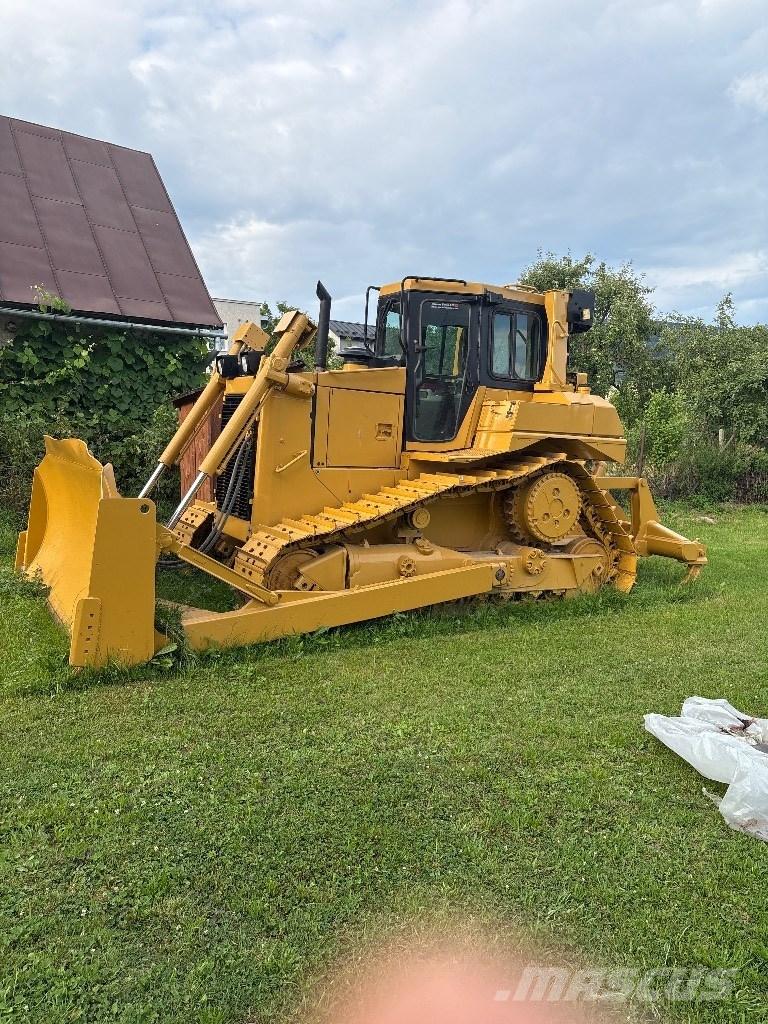 CAT D 6 R II Гусеничные бульдозеры