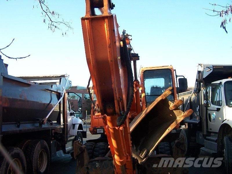 Daewoo S180W Колёсные экскаваторы