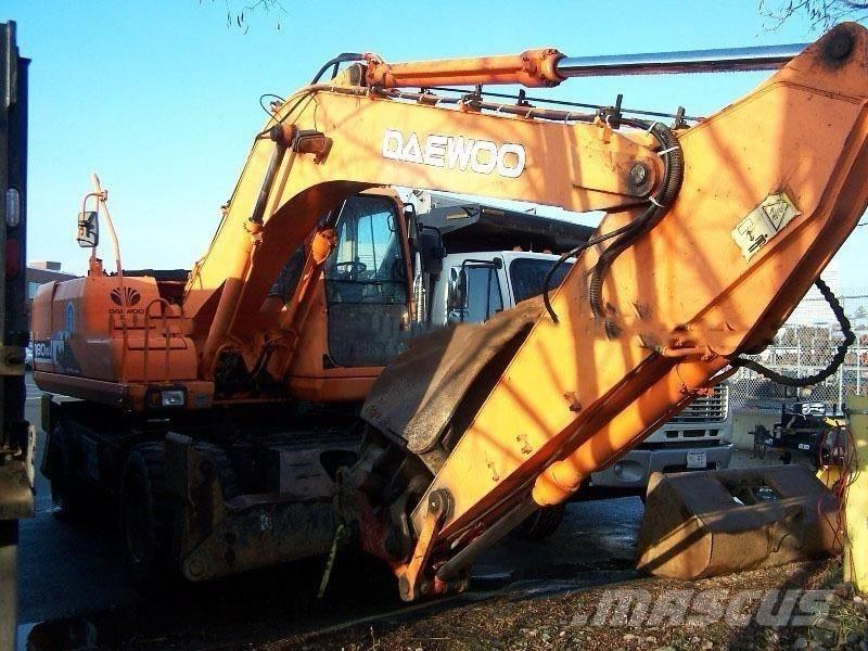 Daewoo S180W Колёсные экскаваторы