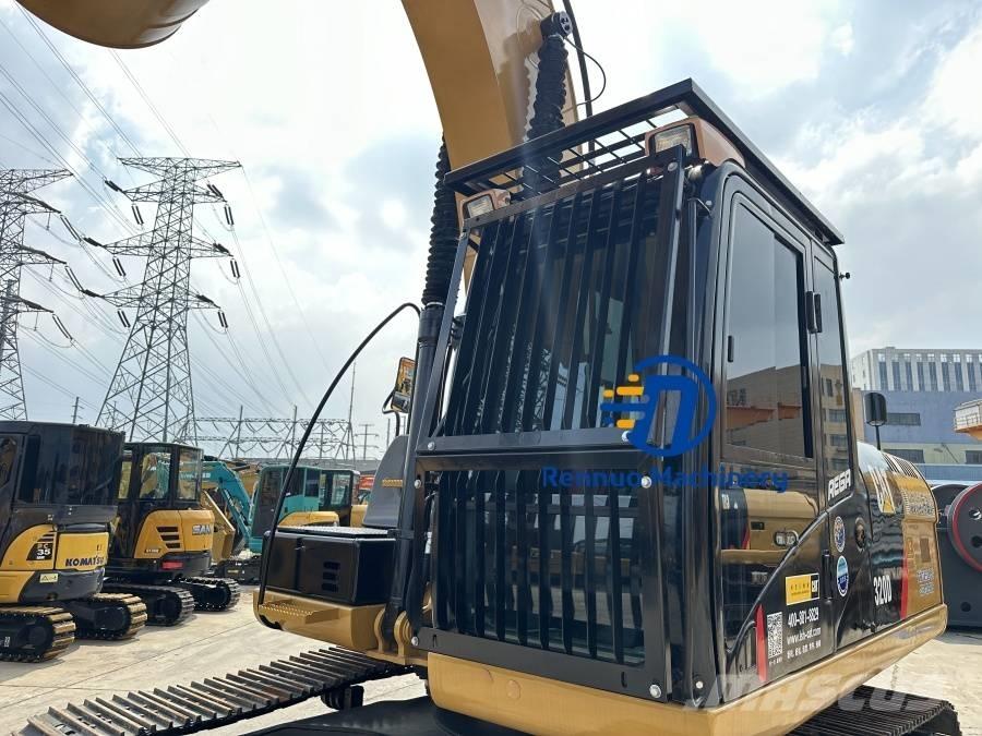 CAT 320D Гусеничные экскаваторы