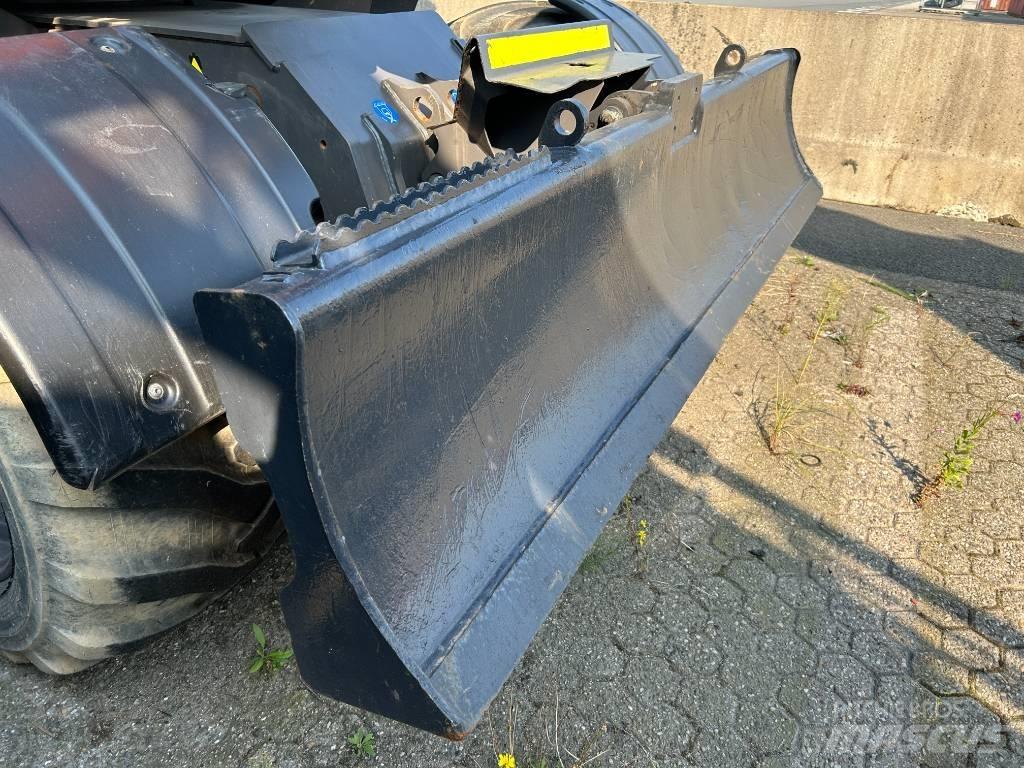 Hitachi ZX95W-7 Колёсные экскаваторы