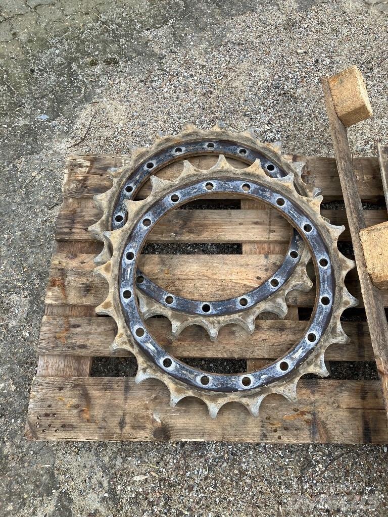 CAT 326 Гусеничные экскаваторы