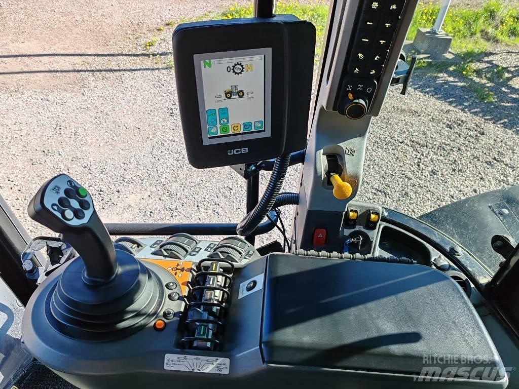 JCB Fastrac 4220 Трактора