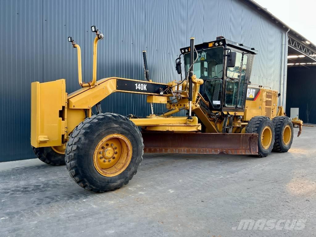 CAT 140K Грейдеры