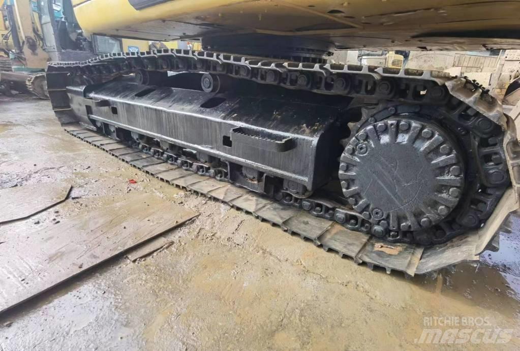 CAT 320CL Гусеничные экскаваторы