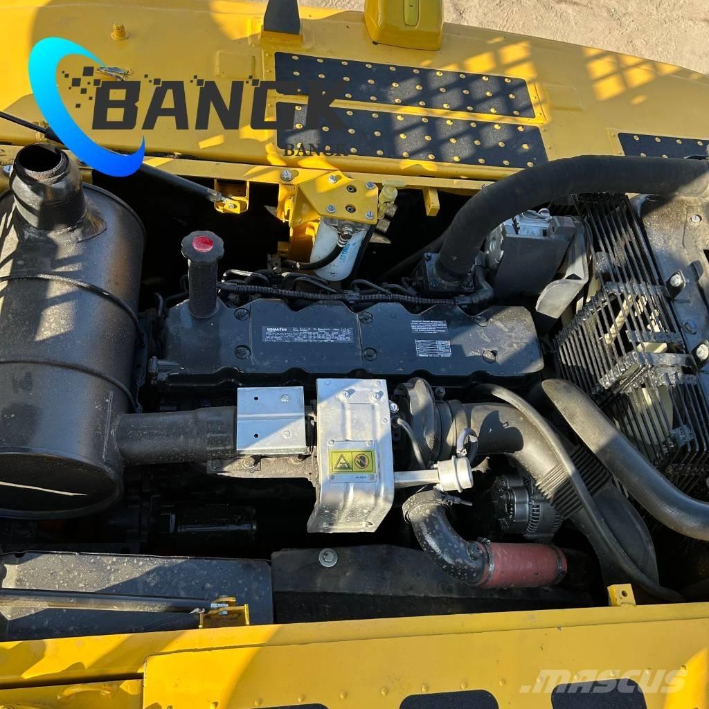 Komatsu PC 240-8 Гусеничные экскаваторы