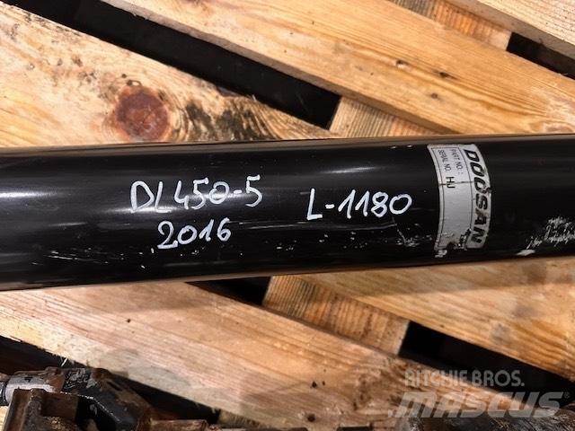 Doosan DL 450-5 Оси