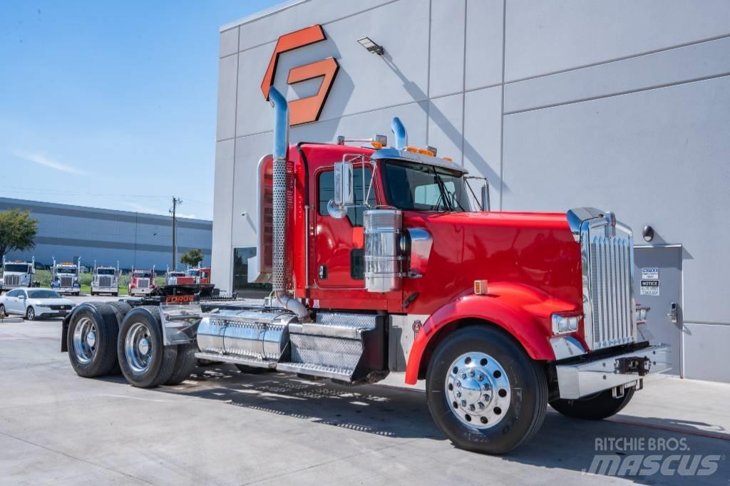 Kenworth W 900 Седельные тягачи